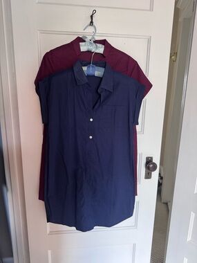 Women’s Navy & Burgundy Dresses (2) – Short Sleeve – Size M